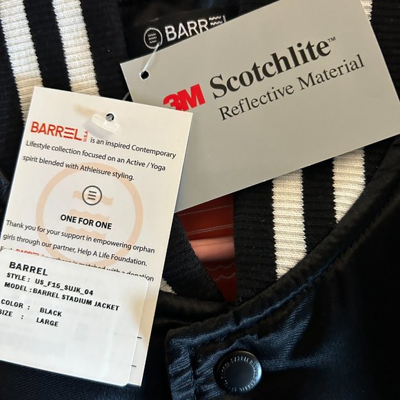 Barrel Women's Large Black Jacket NWT - Picture 9 of 9